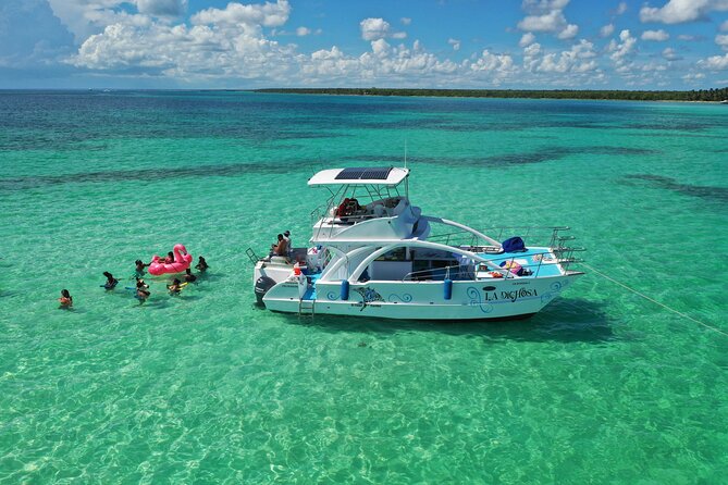 Private Full Day Charter to Saona Island from Punta Cana - Peñon Reef for turtles, stingrays, and two levels of activity