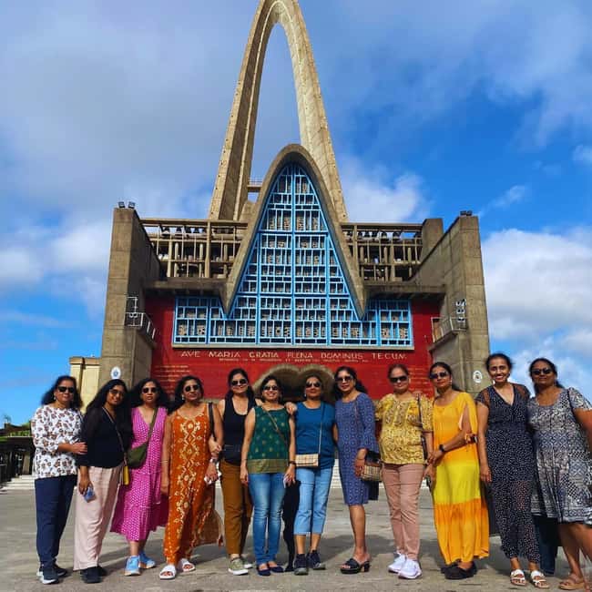 Private Half Day Tour in Punta Cana-Higüey with Local Guide - The souvenir stop comes first