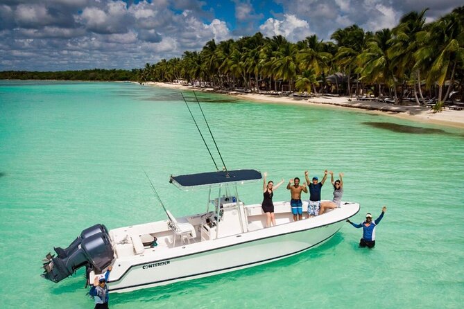 Private Isla Saona Boat Tour – Snorkeling Premium Drinks & Buffet - A buffet lunch and premium drinks onboard