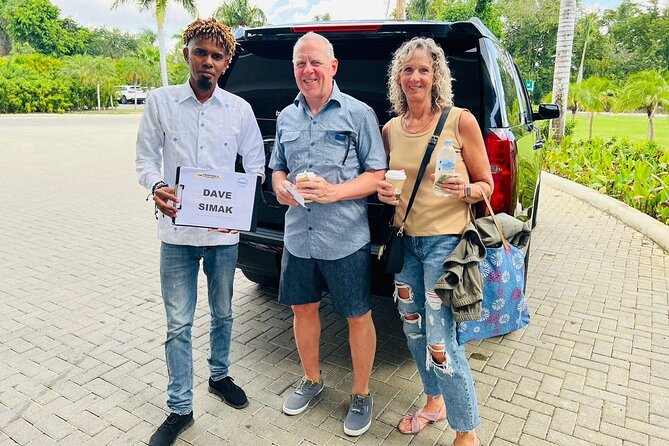 Private Punta Cana Airport Round Trip Transfer to Punta Cana Hotels - Leaving Punta Cana Airport with a Person to Find