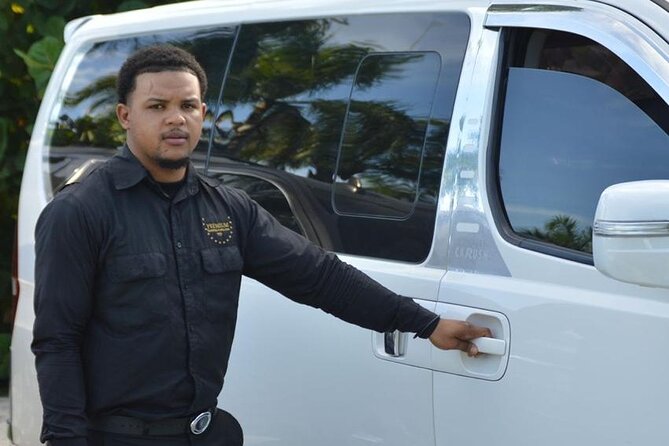 Private Punta Cana Airport Transfer to/from Hotels in Punta Cana - Private service versus a shared shuttle