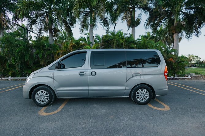 Private Punta Cana Airport Transfers from/to the Hotel 1 ó 2 way - What the ride itself is like