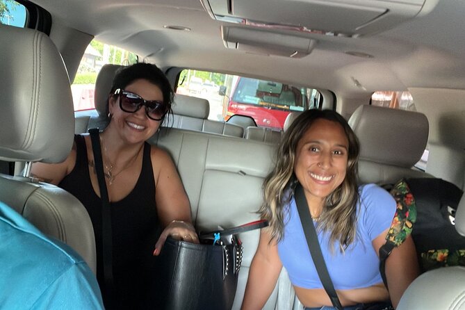 Private Punta Cana Airport Transfers & Hotels - Vehicle comfort, WiFi, and bottled water