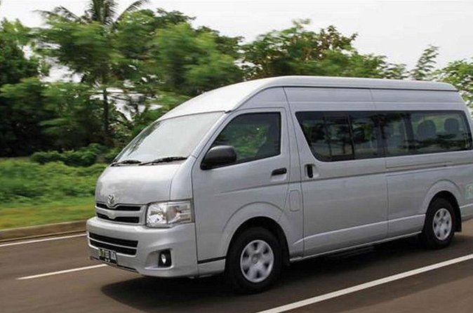 Private Round Trip Airport Transfer Uvero Alto Hotels 7-12 Pax - Why a private transfer helps in Uvero Alto