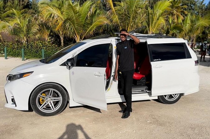 Private Round Trip Punta Cana Airport Hotel/Villa Transfer - Airport, hotel, villa, and cruise port uses