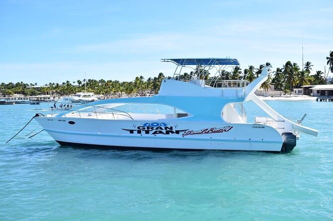 Private Tour in Boco Grande Punta Cana - A private catamaran instead of a crowded party boat