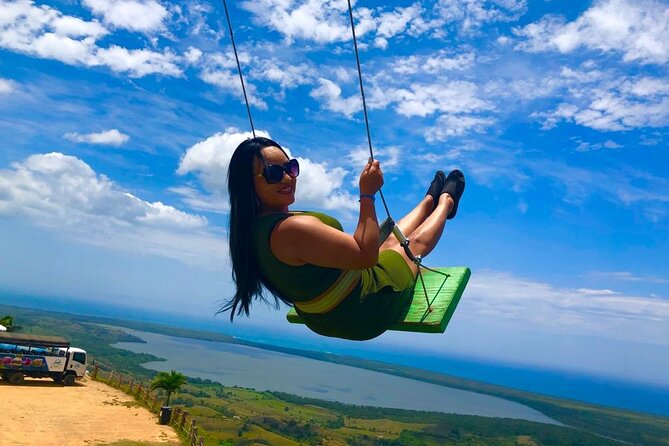 Private Tour Round Mountain Miches - 360-degree views with several ways to enjoy the summit