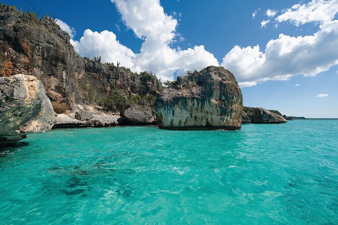 Private Transfer From Punta Cana Airport to Cap Cana, Cabeza de Toro and Bavaro - A private arrival instead of a shared shuttle