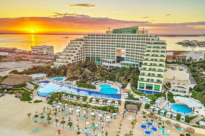 Private Transfer from Punta Cana Airport to Live Aqua Punta Cana - Price value for couples, families, and larger groups