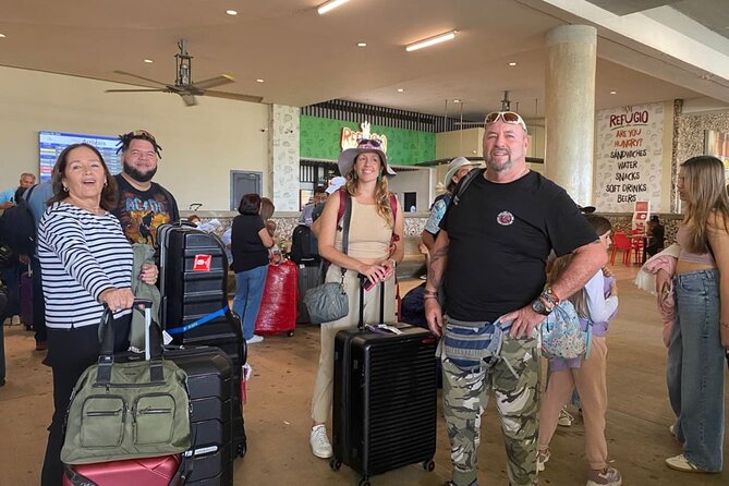 Private Transfer Punta Cana Airport to/from Bávaro hotels & zones - What the airport welcome is like
