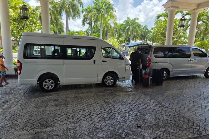Private Transfer Punta Cana Airport to/from Bávaro hotels & zones - The value of bilingual, attentive service