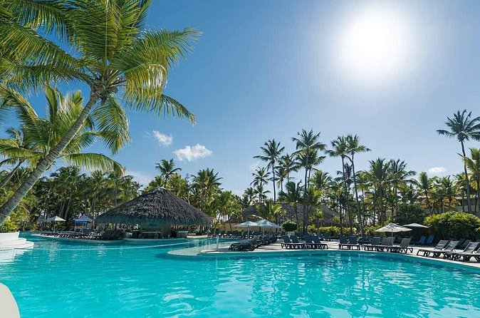 Private Transfer Punta Cana Airport to/from Catalonia Bavaro - The vehicle and private group format