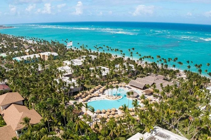 Private Transfer Punta Cana Airport to/from Grand Palladium Palace Punta Cana - Why the $40 group price can work well