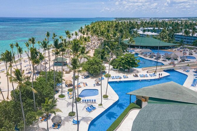 Private Transfer Punta Cana Airport to/from Grand Sirenis Punta Cana - A Direct Start to Your Grand Sirenis Stay