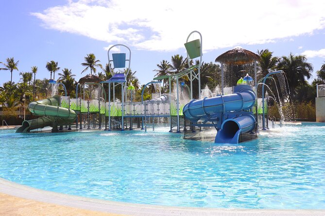 Private Transfer Punta Cana Airport to/from Melia Caribe Beach - What the 25-minute journey is like