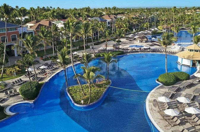 Private Transfer Punta Cana Airport to from Ocean Blue and Sand - Why the $40 group price can work well