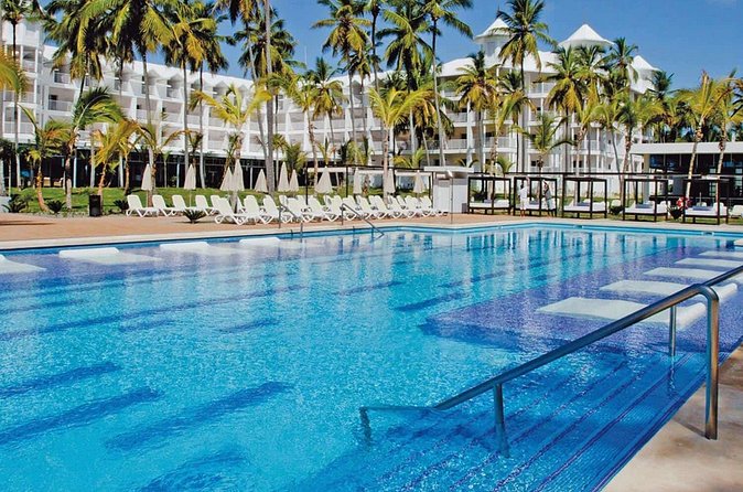Private Transfer Punta Cana Airport to/from Riu Palace Macao - Who will get the most from this transfer