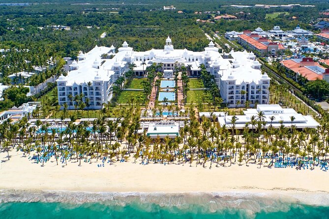 Private Transfer Punta Cana Airport to from Riu Palace Punta Cana - What the airport-to-resort ride is like