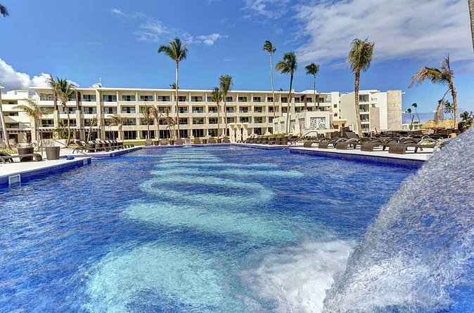 Private Transfer Punta Cana Airport to/from Royalton Bavaro - Communication is the strongest service feature
