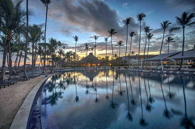 Private Transfer Punta Cana Airport to/from Royalton Punta Cana - Service details that matter in practice