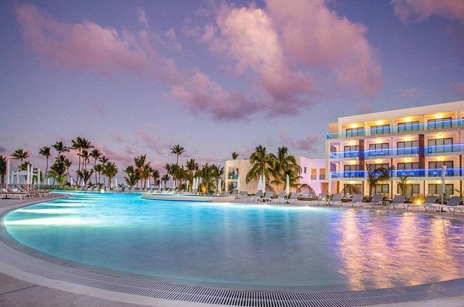 Private Transfer Punta Cana Airport to/from Serenade Punta Cana - The price makes most sense for groups