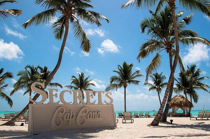 Private Transfer Punta Cana Airport to or from Secrets Cap Cana - The roughly 20-minute ride to Secrets Cap Cana