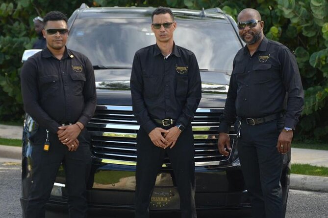 Private Transfer VIP Suburban Punta Cana Airport from/to Hotels - Departure day: confirm the details before breakfast