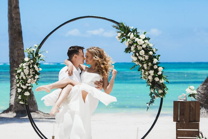 Professional photoshoot in Punta Cana and DR - Book now! - Price, timing, and pickup