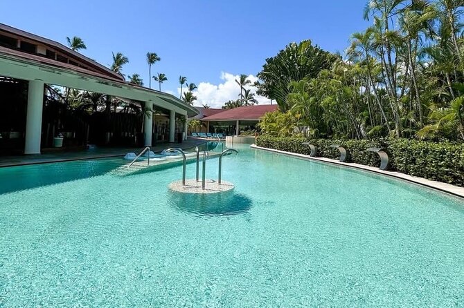 Punta Cana: Airport Transfer to Hotel In RD / Fast & Safe - Hotel drop-off and nearby Punta Cana destinations