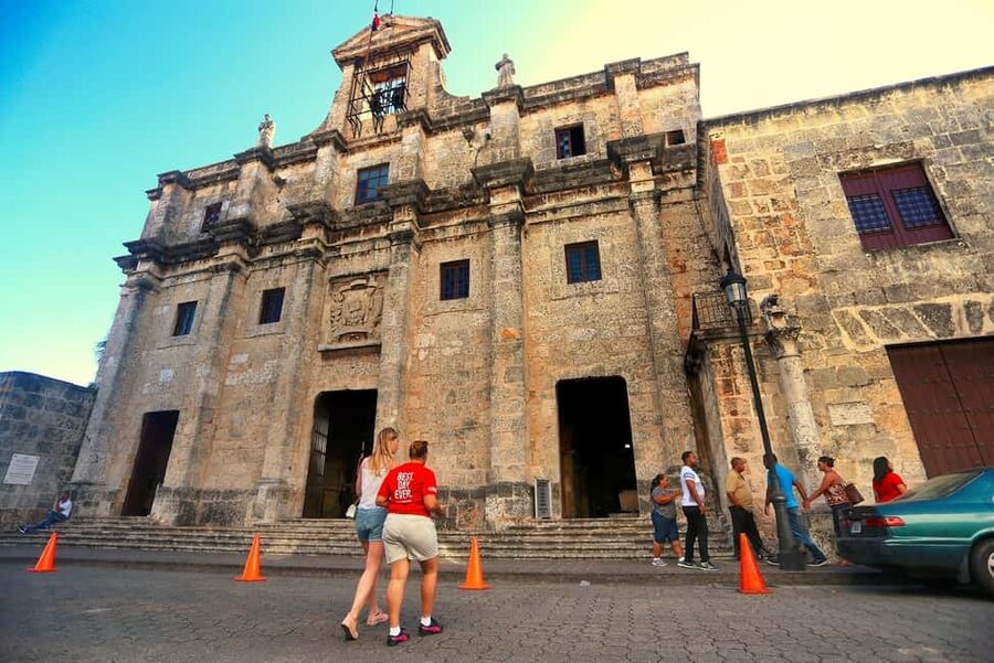 Punta Cana: All-Inclusive Day Trip to Santo Domingo - Santo Domingo is the history lesson Punta Cana cannot provide