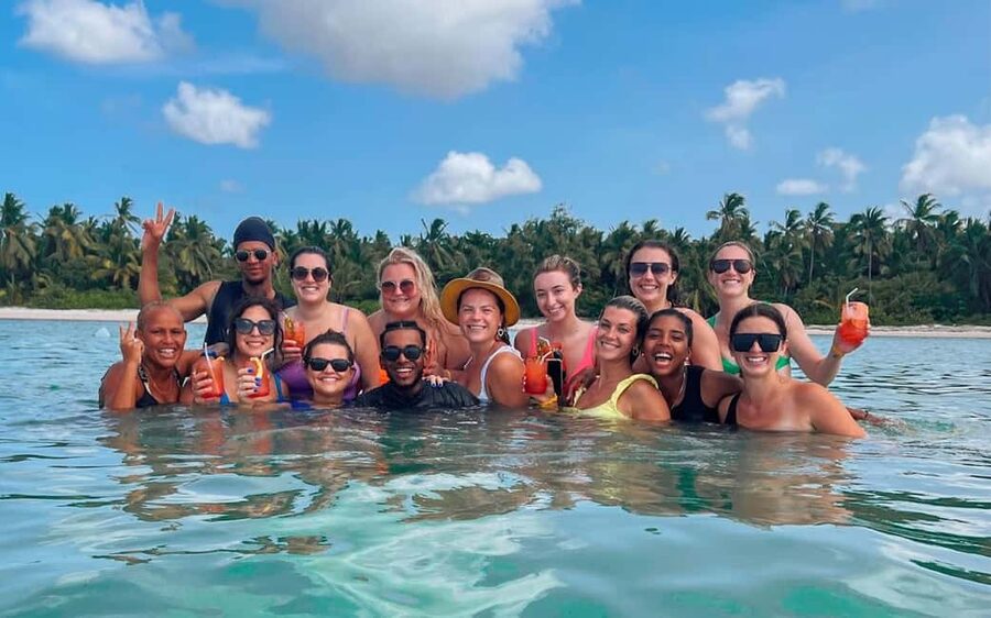 Punta Cana: Booze Cruise with Snorkel and Natural Pool Stop - About 35 minutes at the local reef