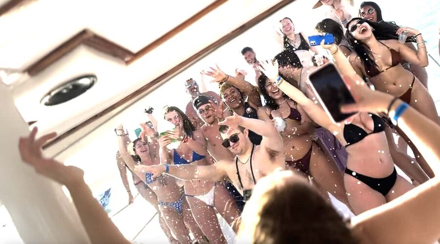 Punta Cana: Booze Cruise with Snorkel and Natural Pool Stop - The final 30-minute cruise back