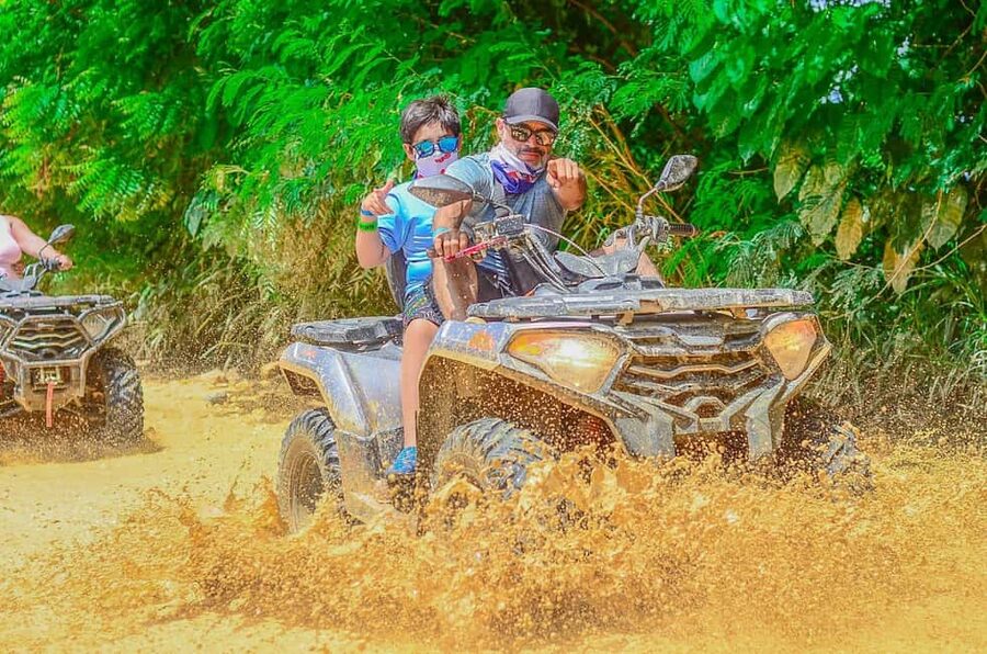 Punta cana : buggy tour - Taking the wheel on rural roads