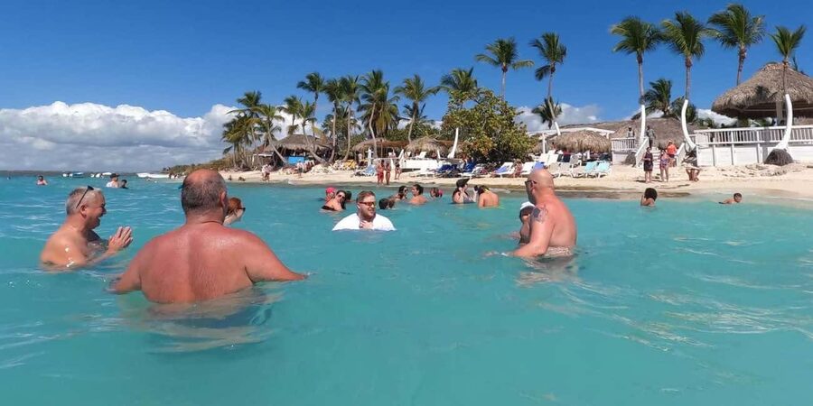 Punta Cana: Catalina Island Snorkeling Trip with Lunch - Should you book the Catalina Island snorkeling trip?