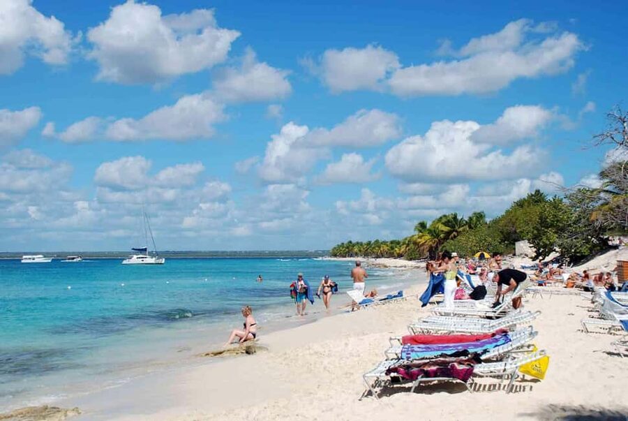 Punta Cana: Catalina Snorkeling & Altos de Chavón Day Trip - Key points to know before booking