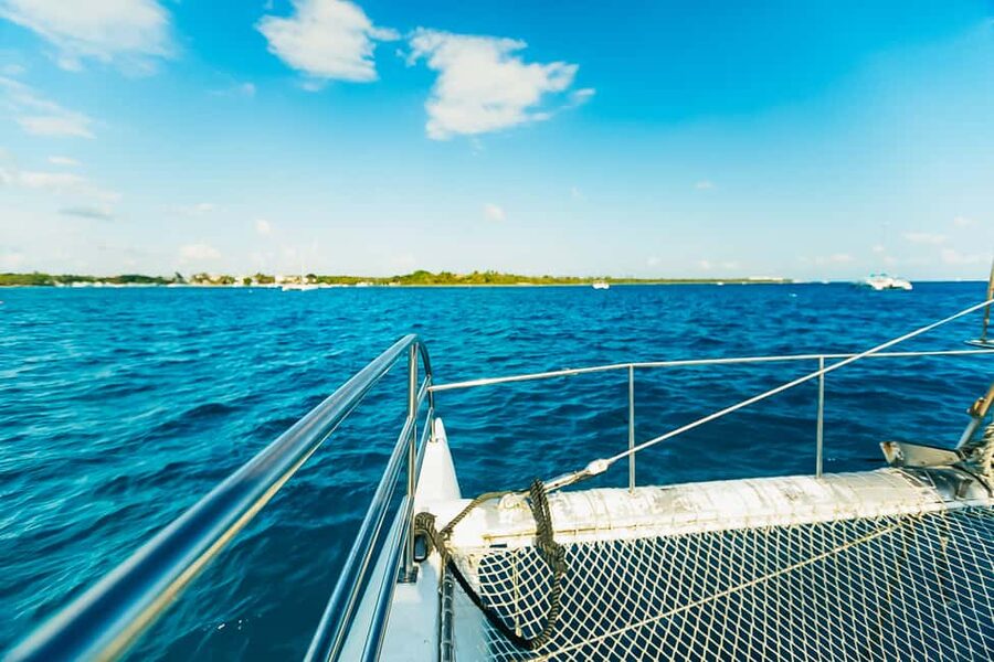 Punta Cana: Catamaran Boat to Saona Island with Buffet Lunch - Bayahibe and the change to the water