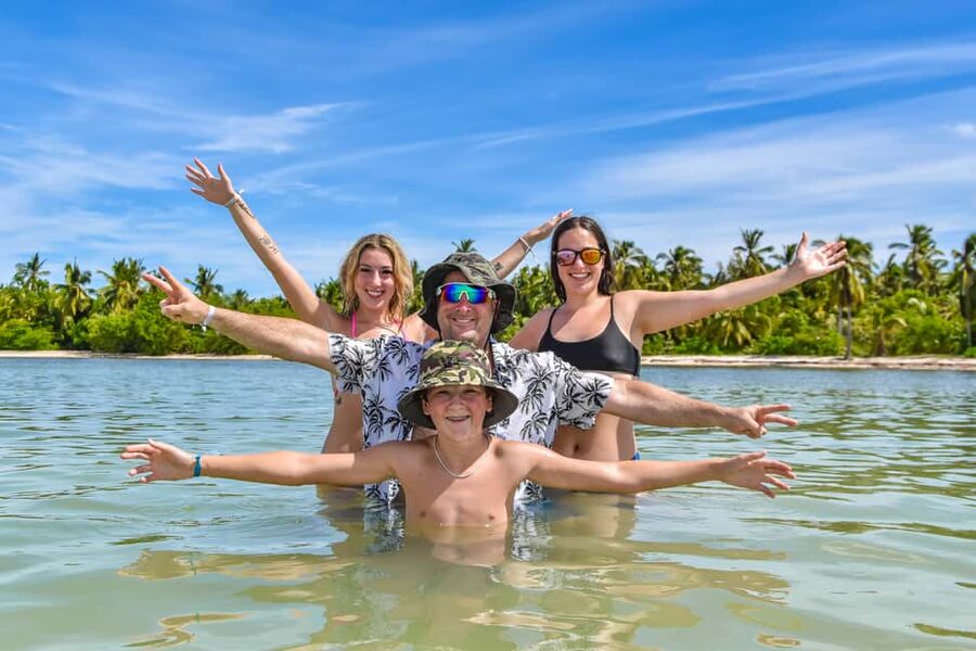 Punta Cana: Catamaran Family Tour - The natural pool stop
