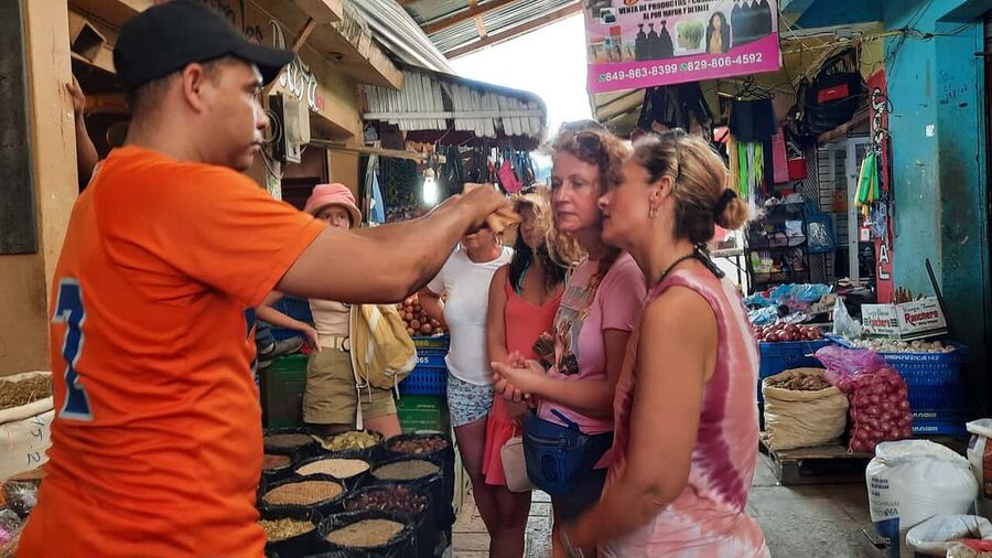 Punta Cana: Dominican Republic Culture Tour - Coffee, cocoa, vanilla, and fruit at a country farm