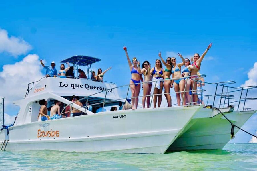 Punta Cana: Hip Hop Party Cruise w/Open Bar (Adults Only) - Pickup from Punta Cana or Uvero Alto