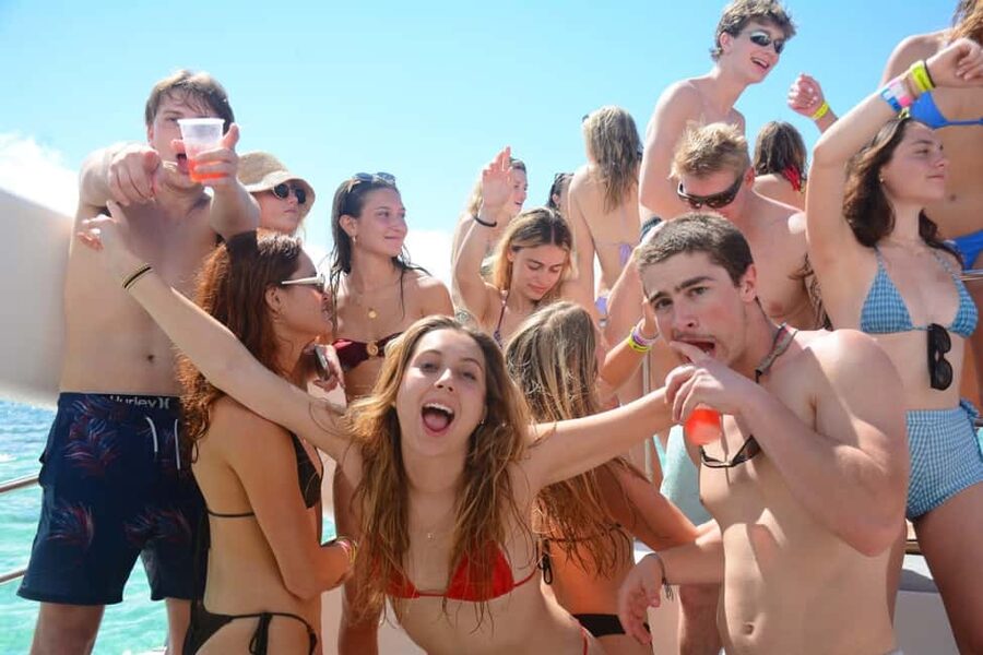 Punta Cana: Hip Hop Party Cruise w/Open Bar (Adults Only) - Who will enjoy this cruise most