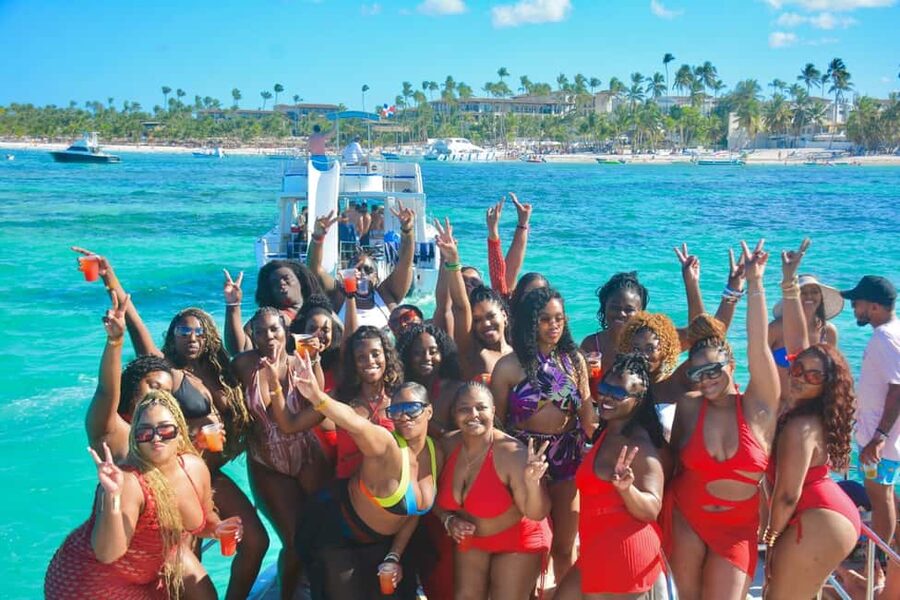 Punta Cana: Hip Hop Party Cruise w/Open Bar (Adults Only) - Smart packing for the boat