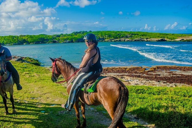 Punta Cana Horseback Ride: Jungle, Macao Beach & Free Pick Up - Who should book this Macao Beach ride?