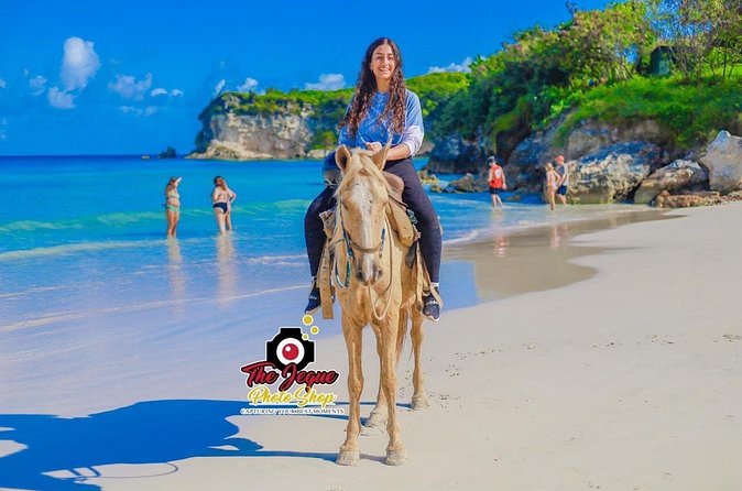 Punta Cana Horseback Riding Adventure with Exclusive Visits - What the horse experience may be like