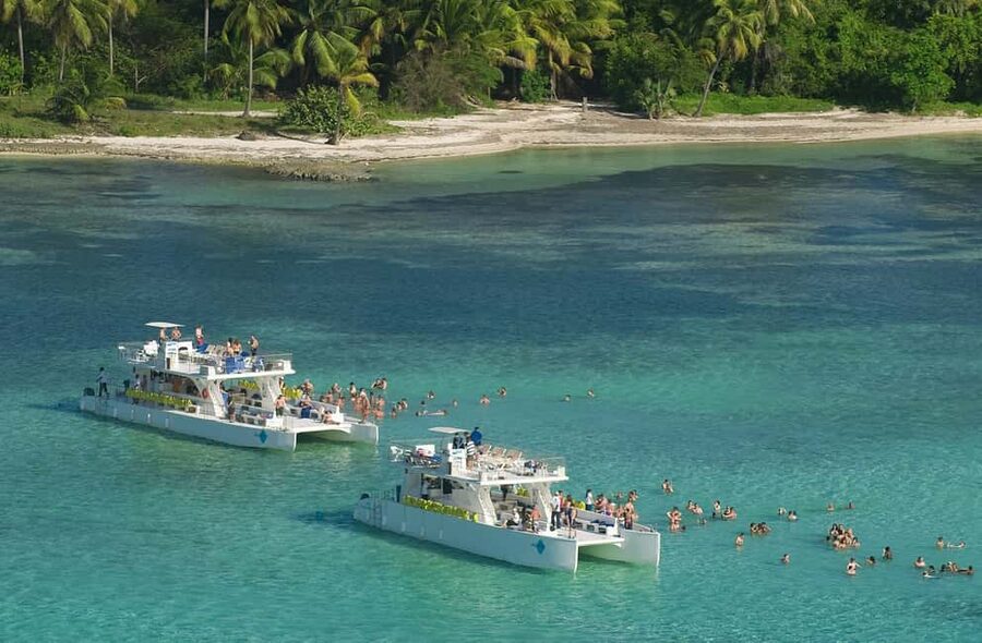 Punta Cana: Marinarium Snorkeling Cruise - Snacks, cocktails, and the Cabeza de Toro coast