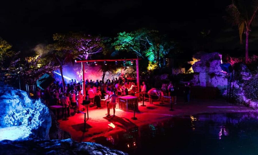 Punta Cana: Maroca Club Open Bar (Entry, Drinks & Transfers) - What the Maroca Club night is really like