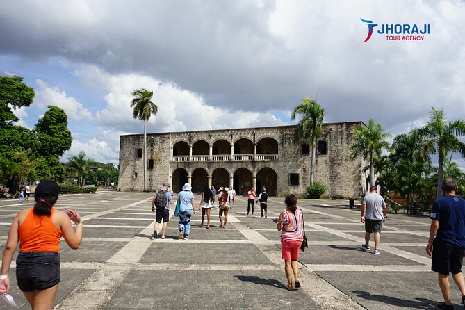 Punta Cana Panoramic Tour of The City of Santo Domingo - The Dominican lunch is part of the value