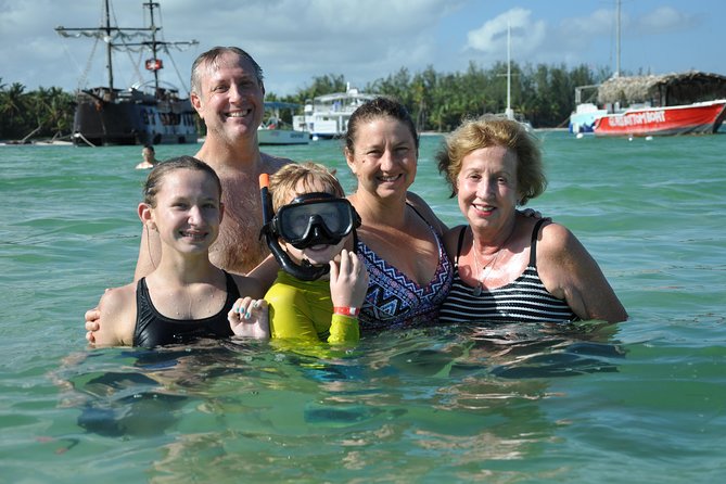 Punta Cana Parasailing & Snorkeling Cruise Experience - Photos, extra charges, and what to pack