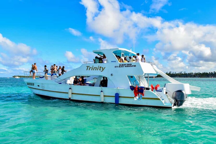Punta Cana Party Boat (Adults only) - The natural pool stop and the beach setting