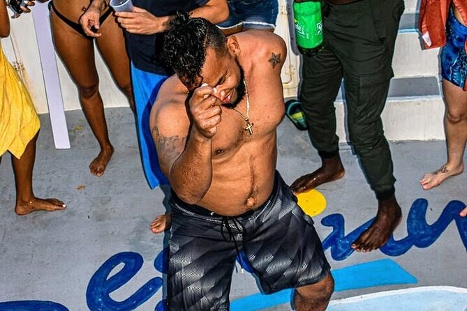 Punta Cana: Party Boat + Snorkeling Diving Music Drink Open Bar - The boat ride back to shore