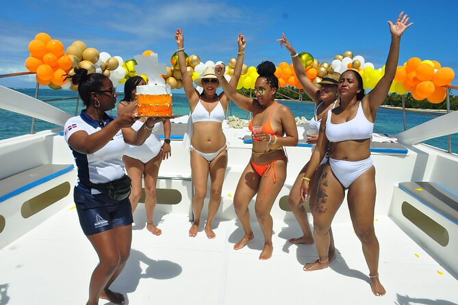 Punta Cana Party Boat Snorkeling with Music DJ and Open Bar - What the $61.38 price really buys you